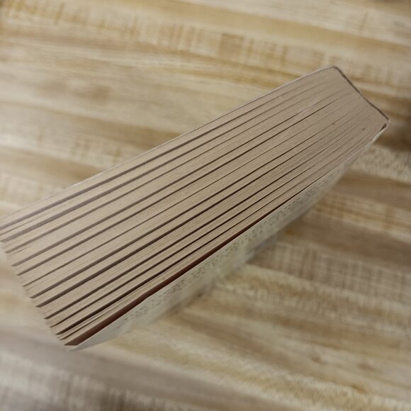 The Bounty Hunters A Classic Tale of Frontier Law Elmore Leonard  Paperback Book - Picture 4 of 8